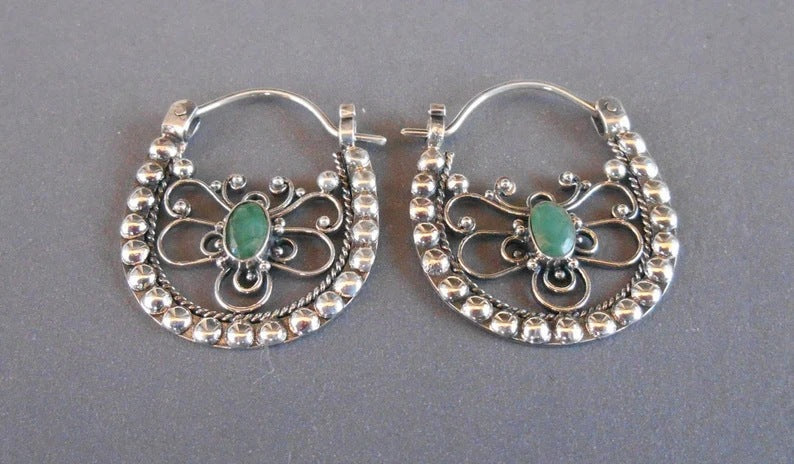 Charming Earring for Any Occasion