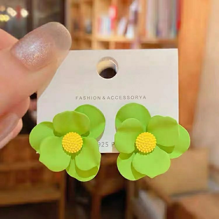 Elegant Earring for Every Occasion