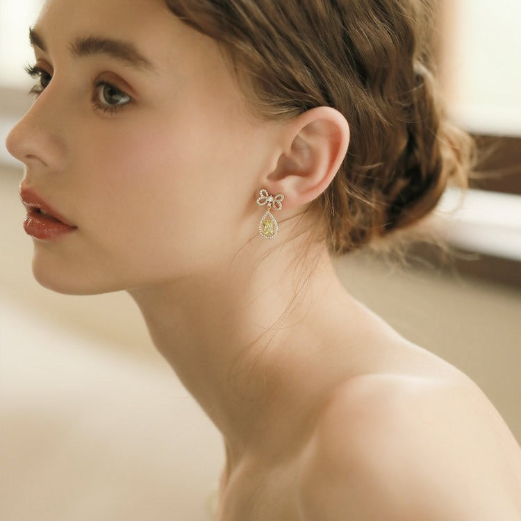 Vintage Handmade Gold Earring