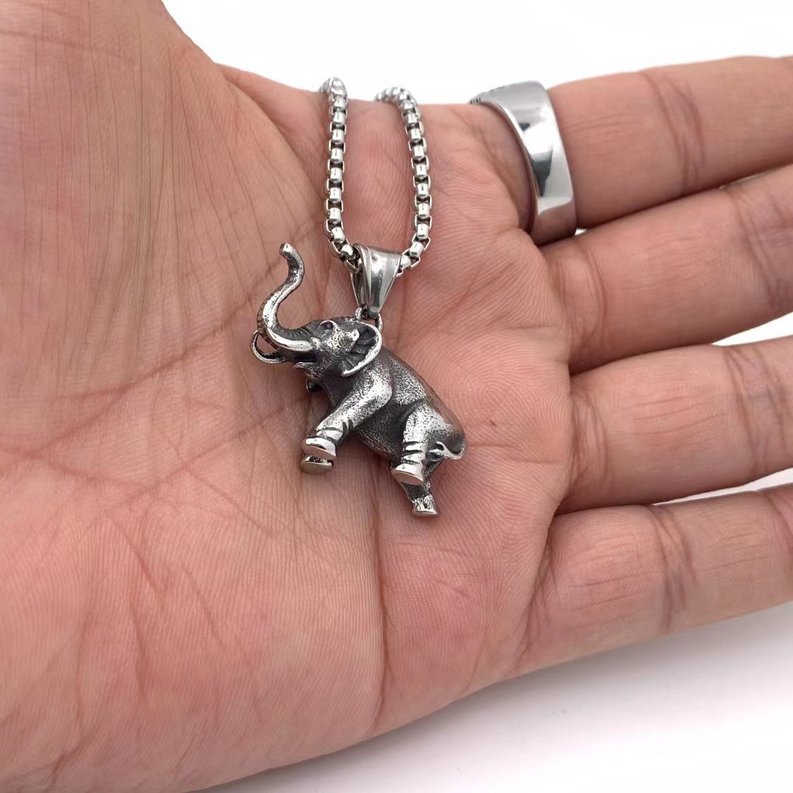 Charming Pendant for Any Occasion