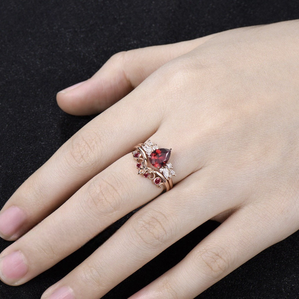Classic Gold Ring with Timeless Appeal