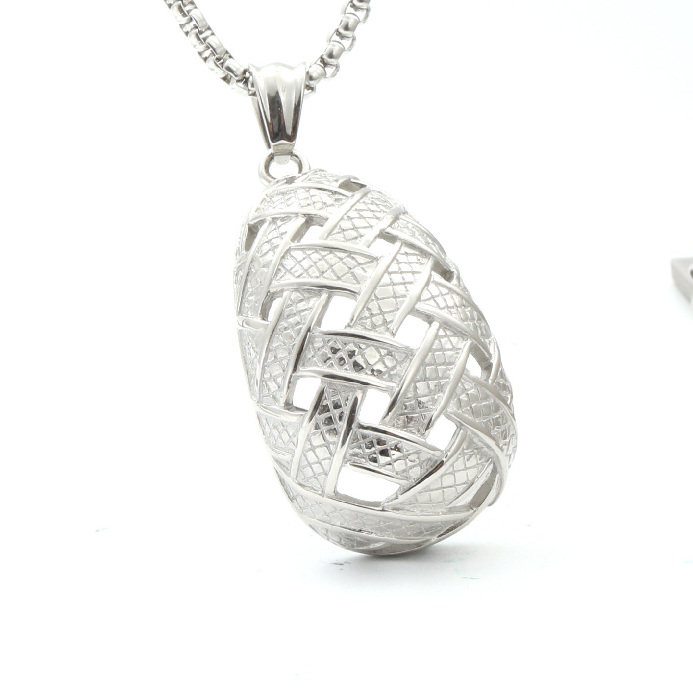Charming Necklace for Any Occasion