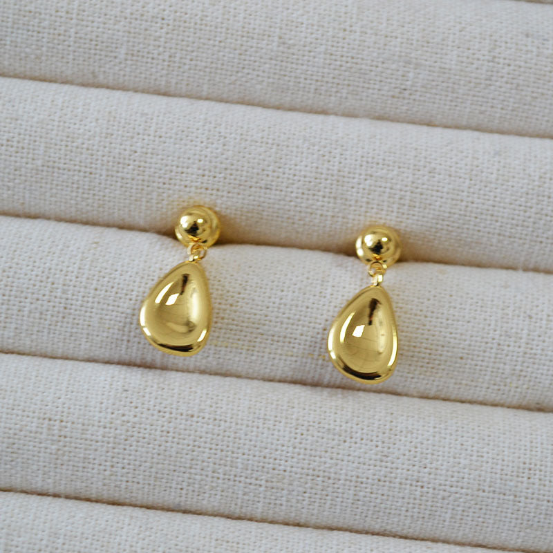 Vintage Handmade Gold Earring