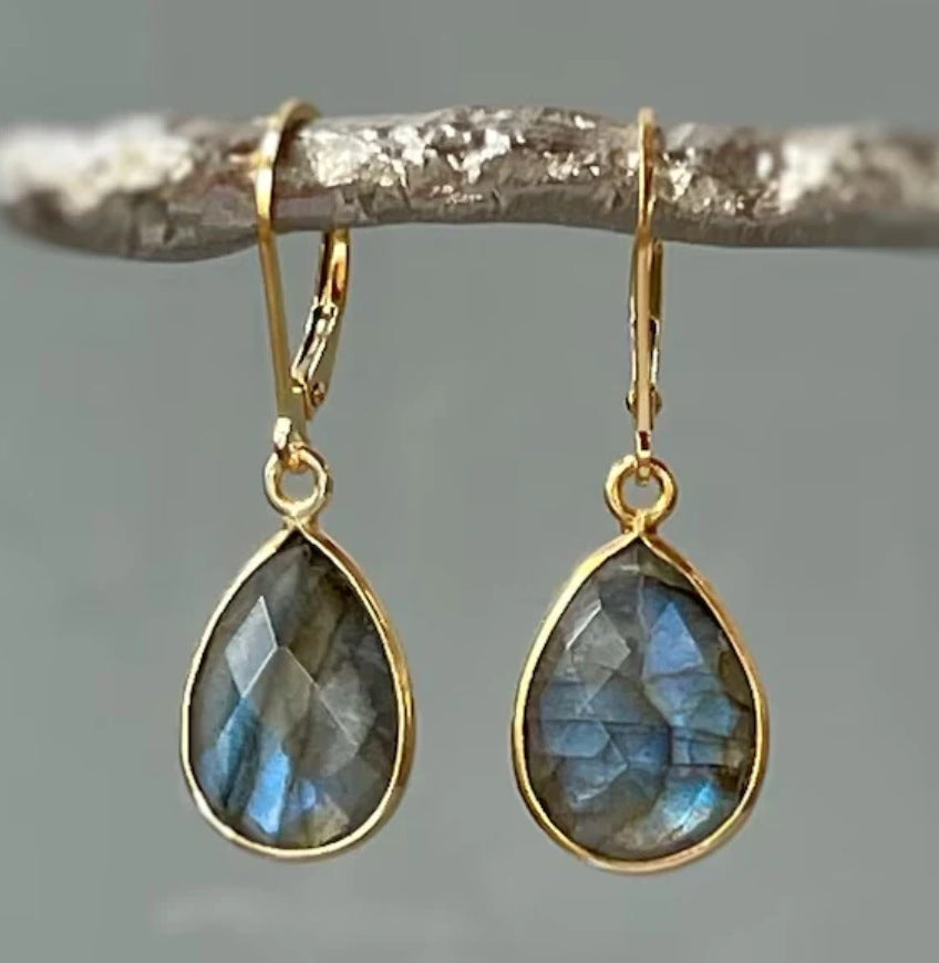 Romantic Earring for Special Moments