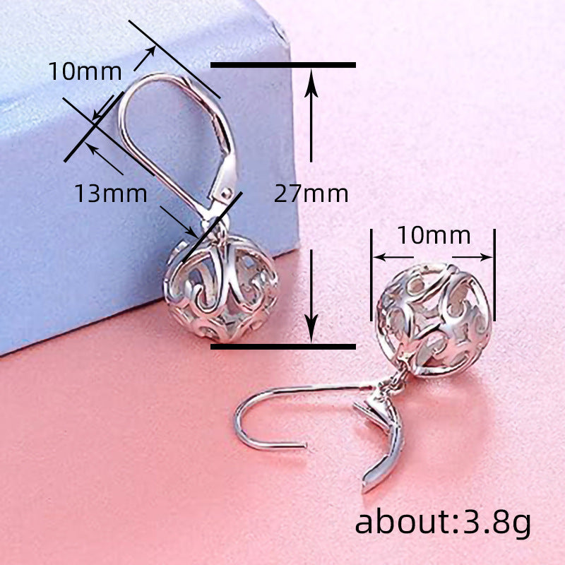 Charming Earring for Any Occasion