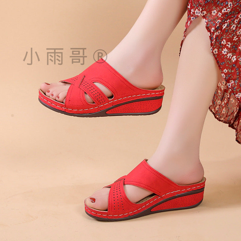 Chic Orthopedic Sandals with Unique Design