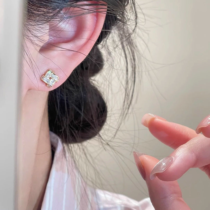 Romantic Earring for Special Moments