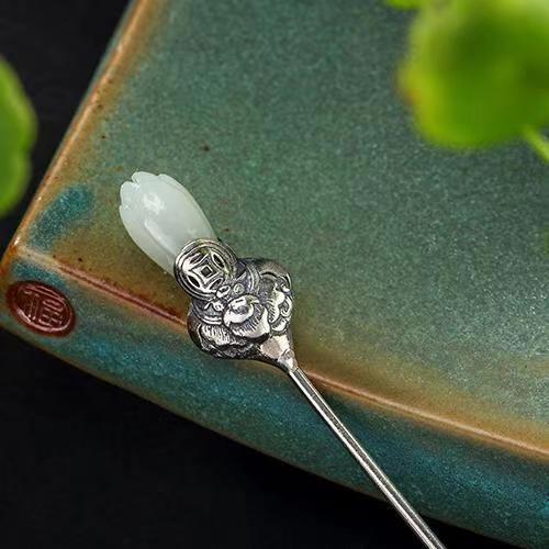 Charming Silver Piece for Any Occasion