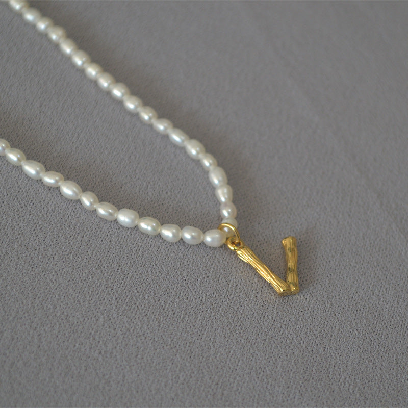 Romantic Pearl Necklace for Special Moments