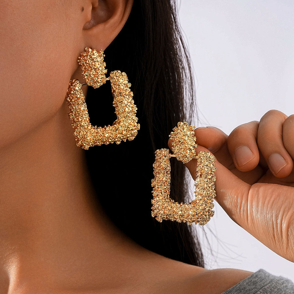 Stunning Gold Earring for Daily Wear