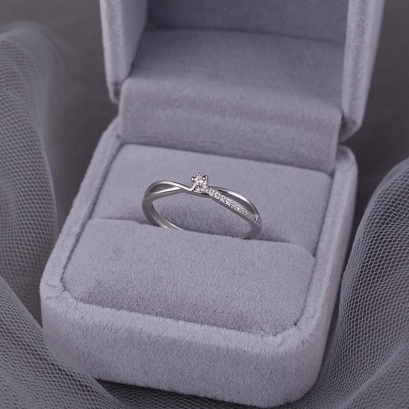 Classic Silver Ring with Timeless Appeal