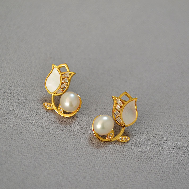 Stunning Silver Earring for Daily Wear