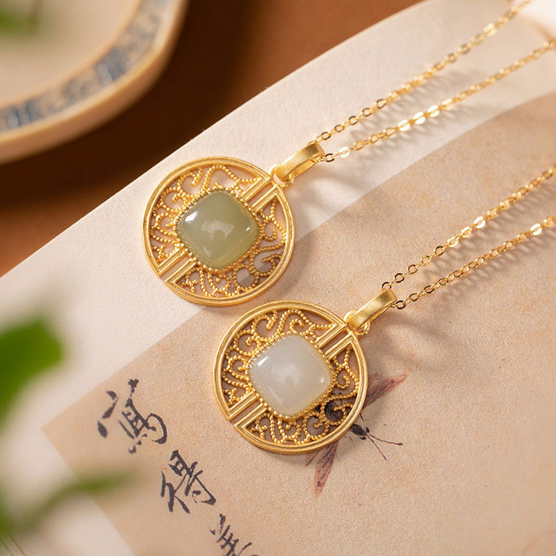 Romantic Silver Necklace for Special Moments