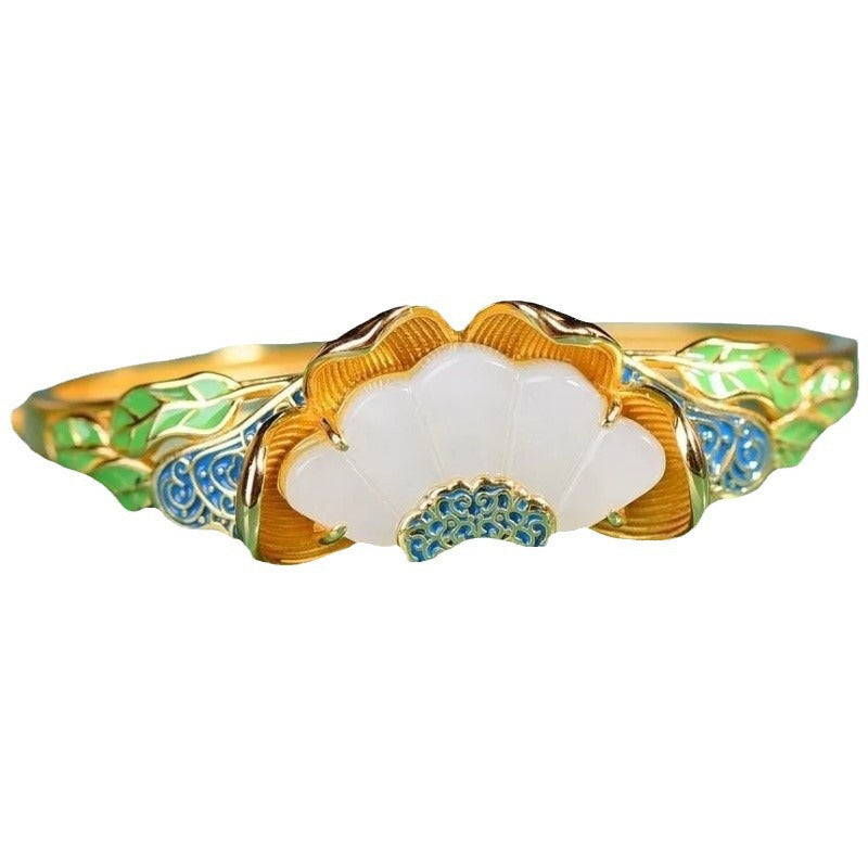 Classic Gold Bracelet with Timeless Appeal