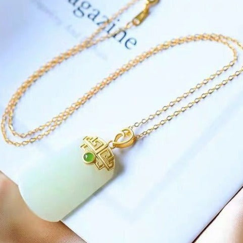 Stunning Silver Necklace for Daily Wear