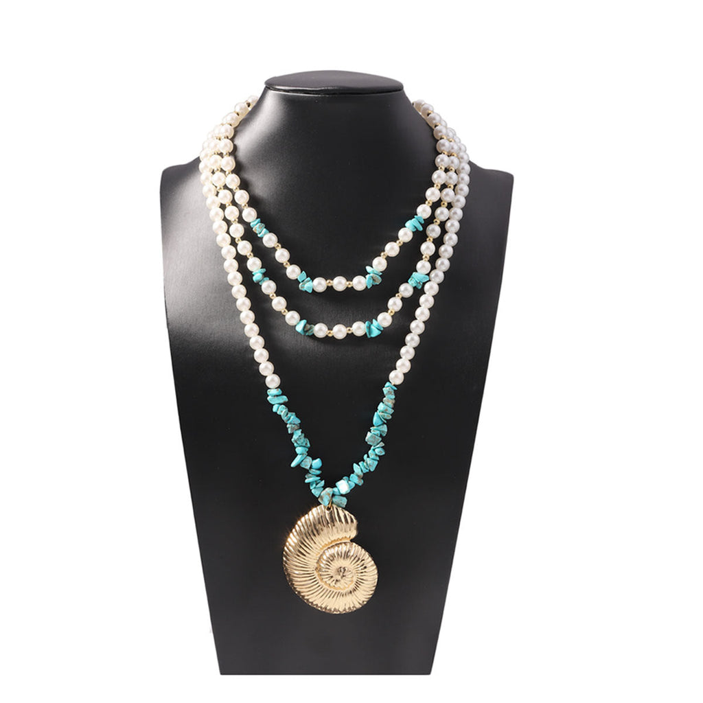 Classic Pearl Necklace with Timeless Appeal