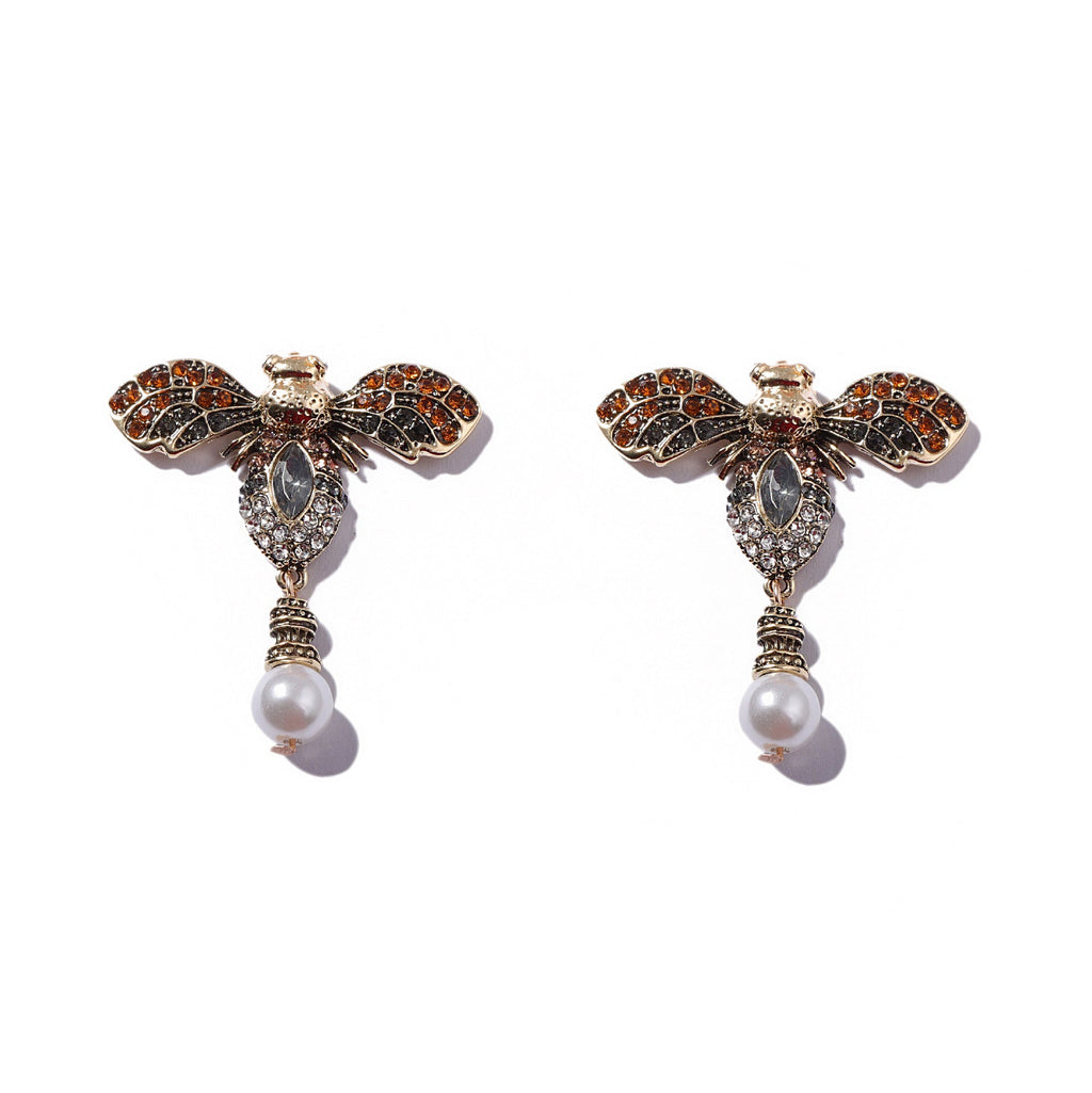 Beautiful Pearl Earring with Unique Style