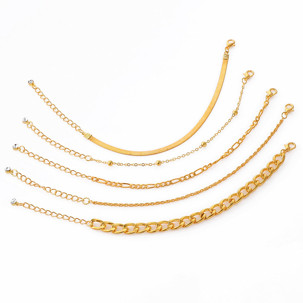 Romantic Gold Bracelet for Special Moments