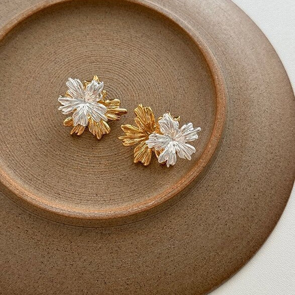 Vintage Handmade Silver Earring