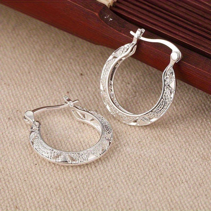 Charming Earring for Any Occasion