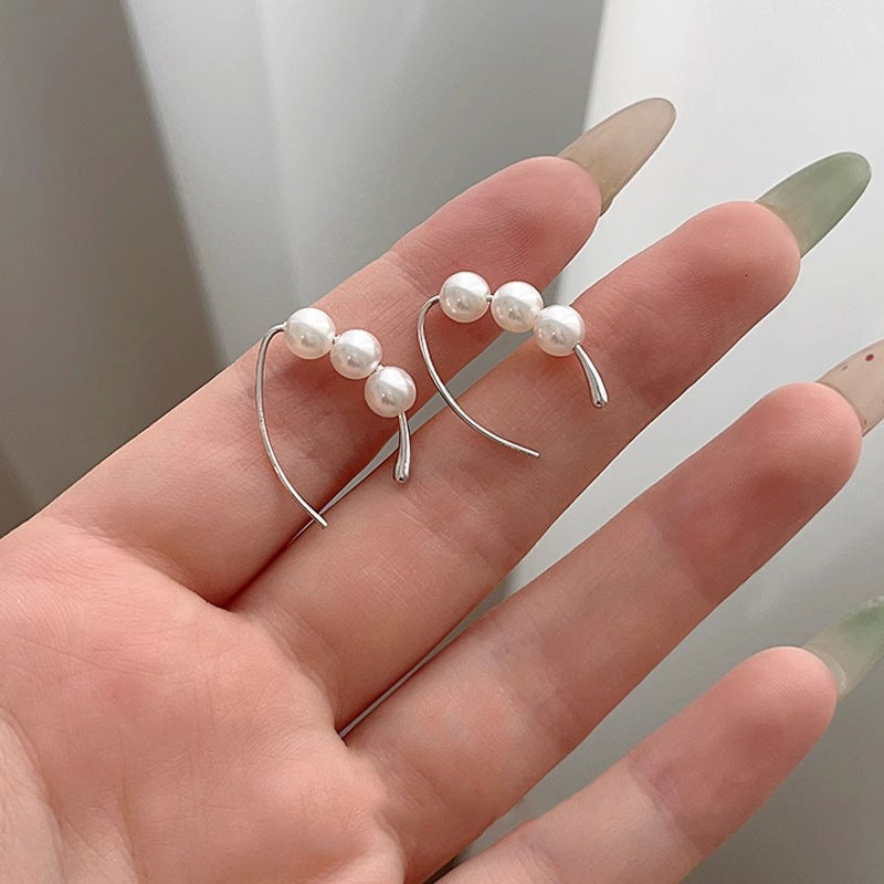 Stunning Pearl Earring for Daily Wear