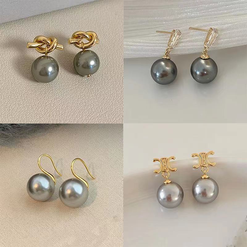 Charming Pearl Earring for Any Occasion