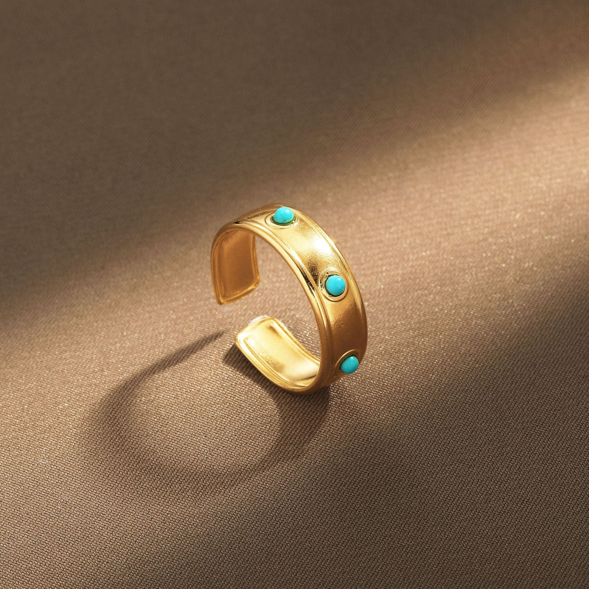 Stunning Gold Ring for Daily Wear