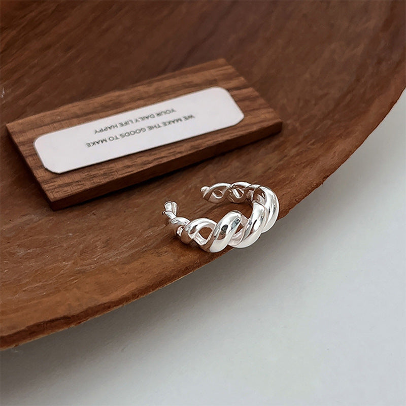 Charming Piece for Any Occasion