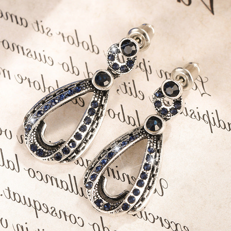 Charming Earring for Any Occasion