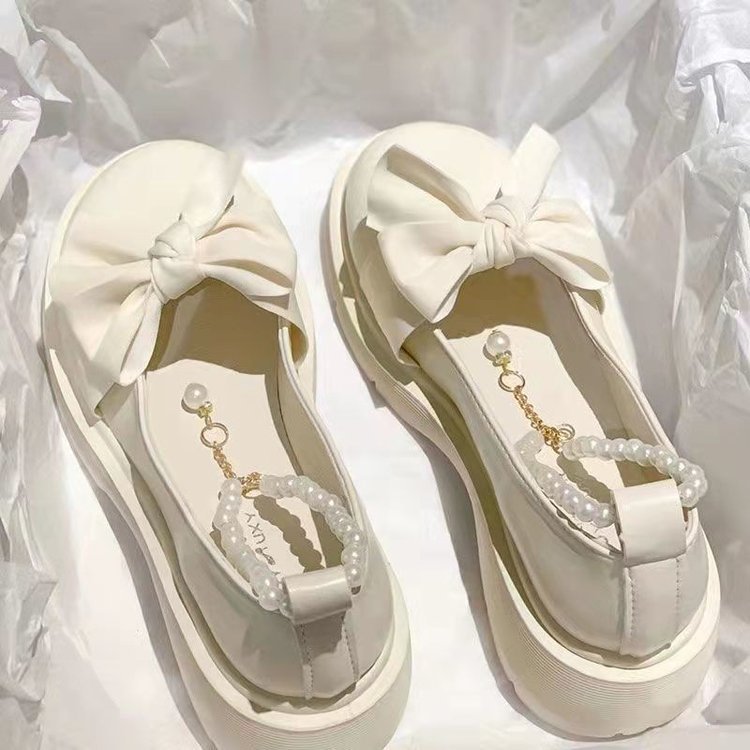 Beautifully Crafted Orthopedic Shoes