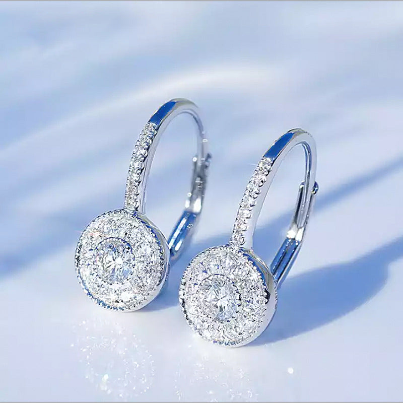 Charming Earring for Any Occasion