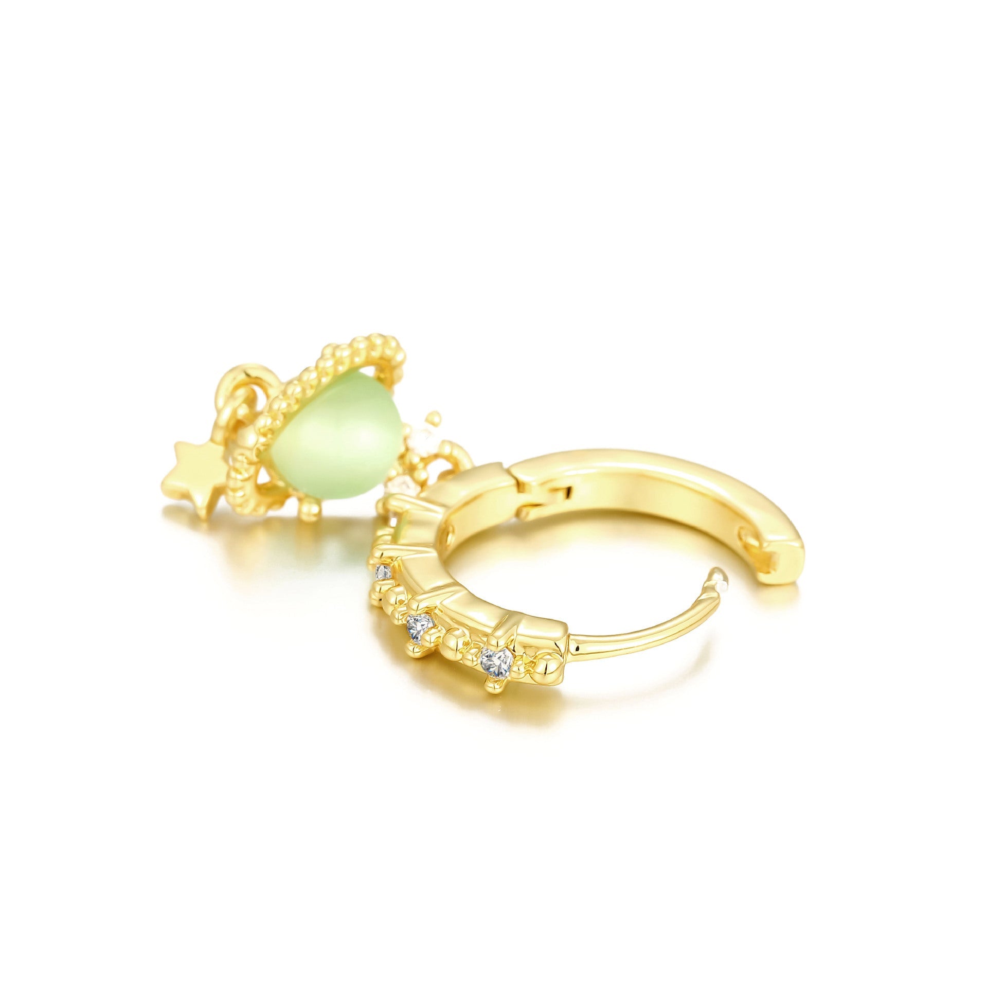 Classic Earring with Timeless Appeal