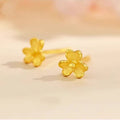 Classic Gold Earring with Timeless Appeal