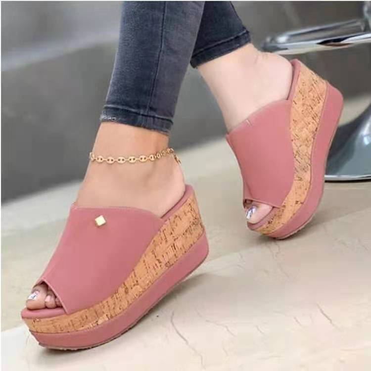 Graceful Orthopedic Sandals for Modern Look