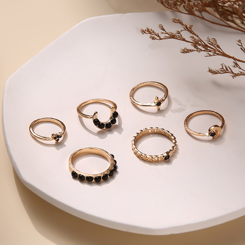 Beautiful Set with Unique Style