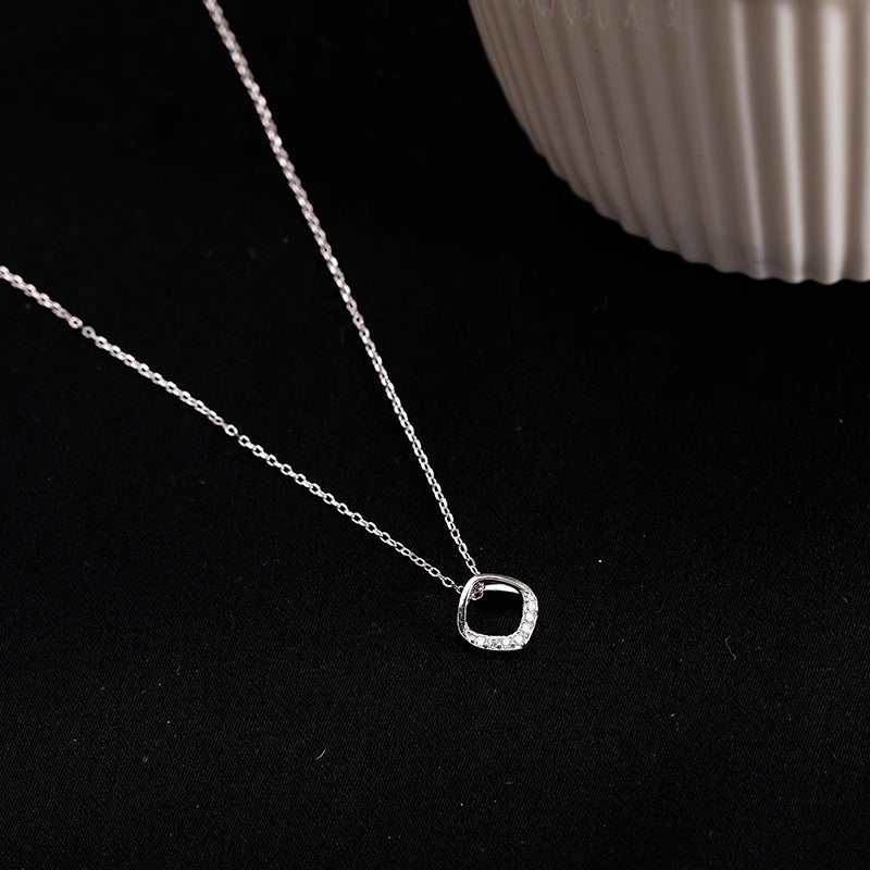 Romantic Necklace for Special Moments