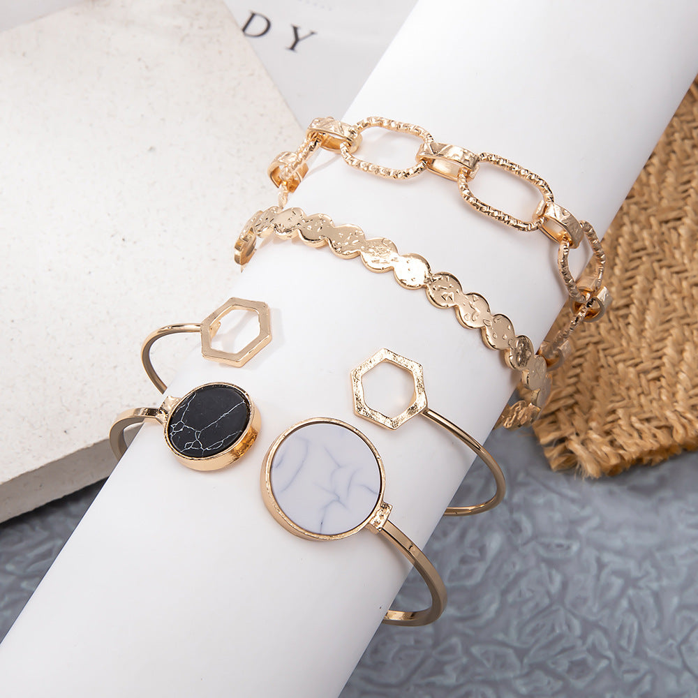 Stunning Gold Set for Daily Wear