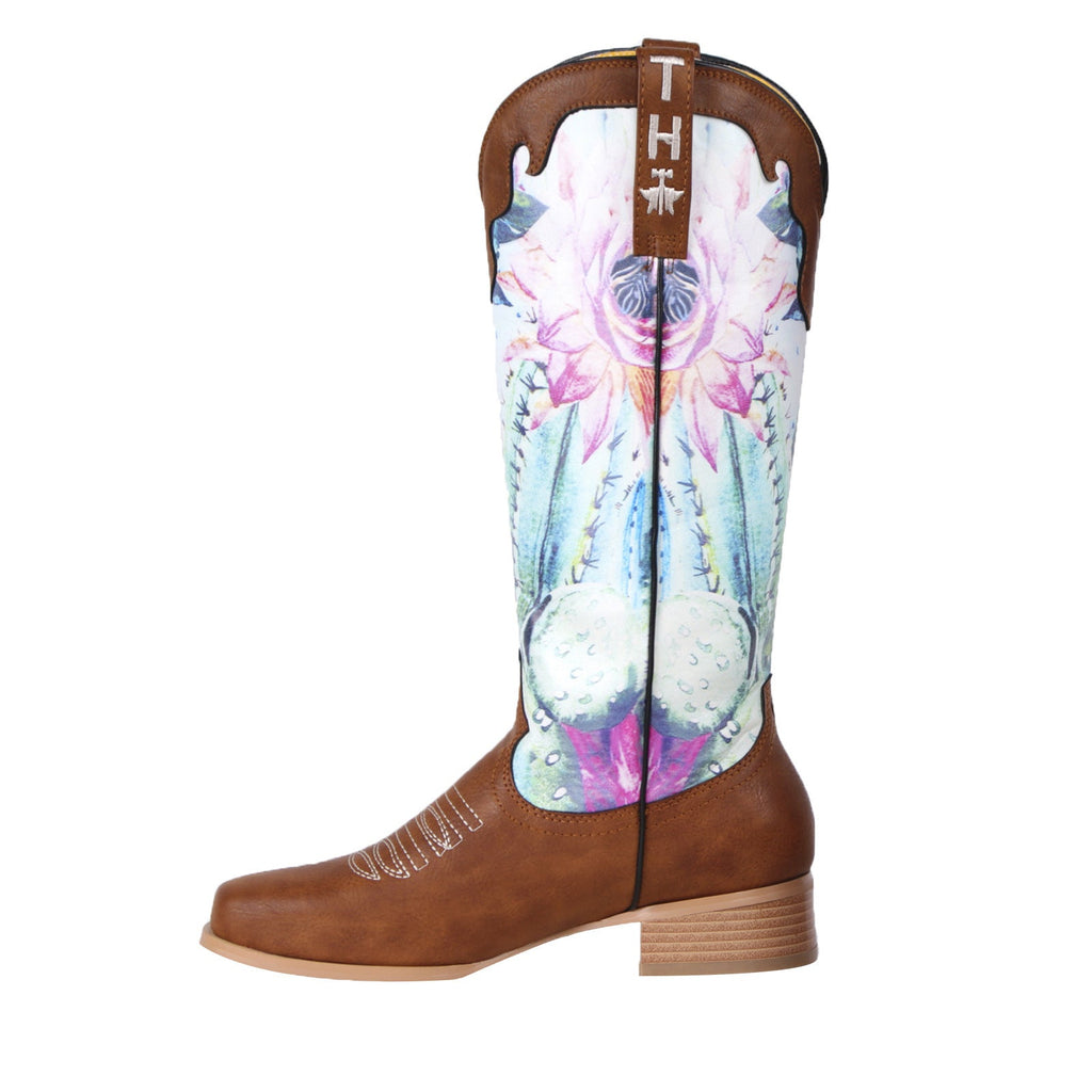 Graceful Orthopedic Boots for Modern Look