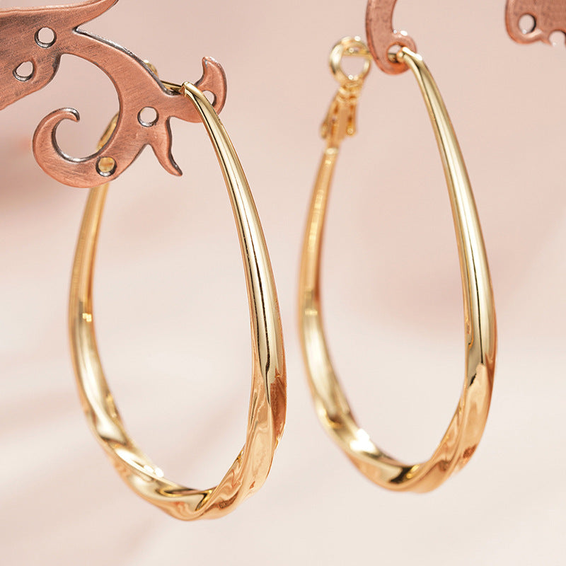 Charming Piece for Any Occasion