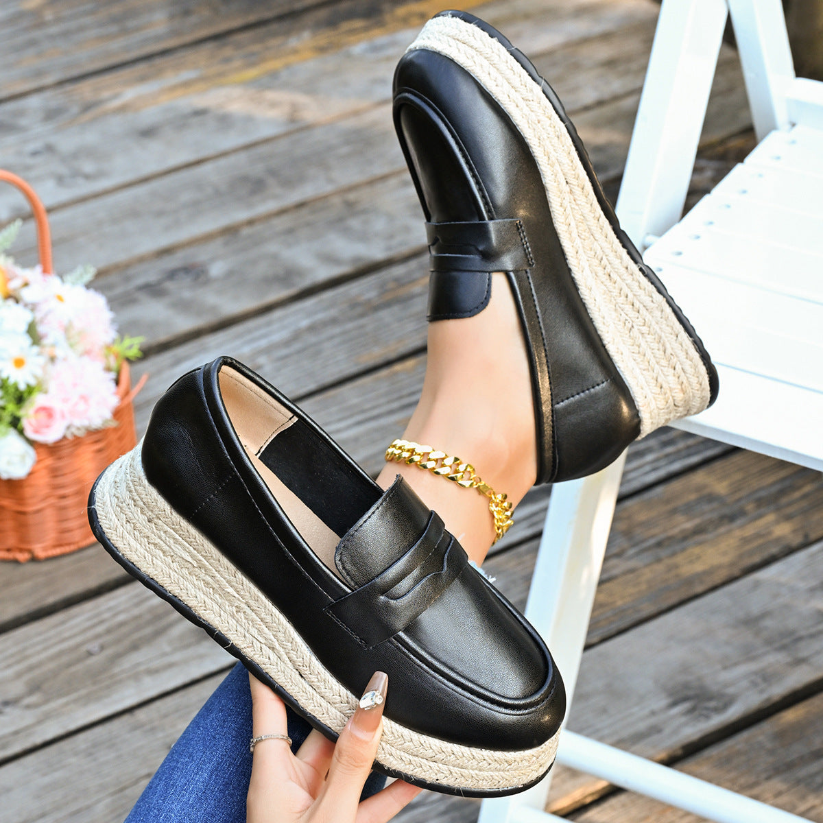 Graceful Orthopedic Shoes for Modern Look