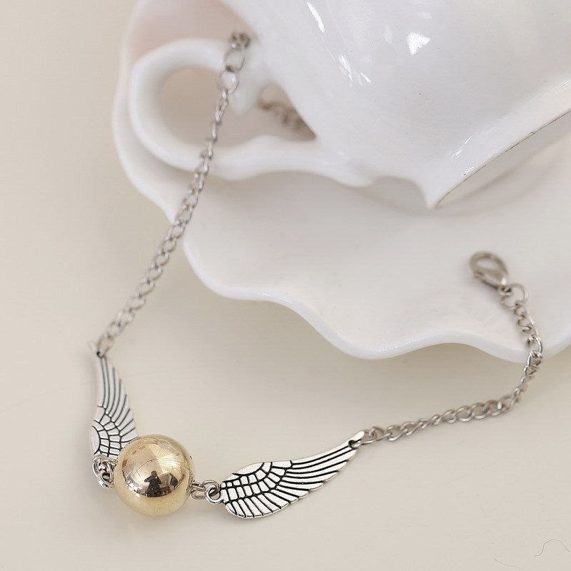 Stunning Gold Bracelet for Daily Wear