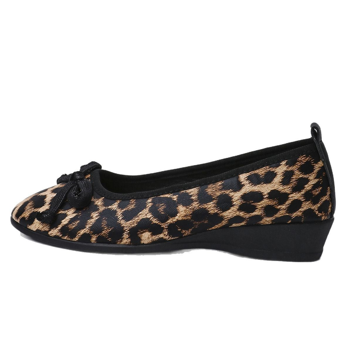 Beautifully Crafted Orthopedic Shoes