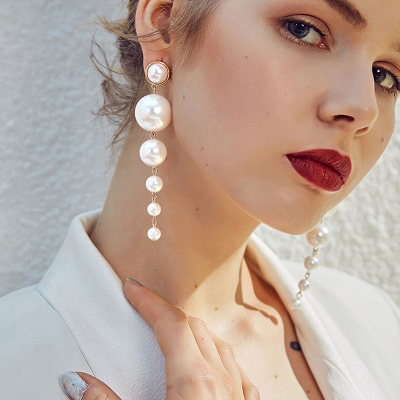 Classic Pearl Earring with Timeless Appeal
