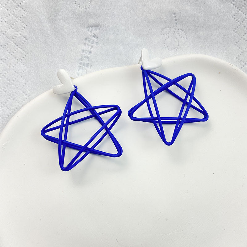 Charming Earring for Any Occasion