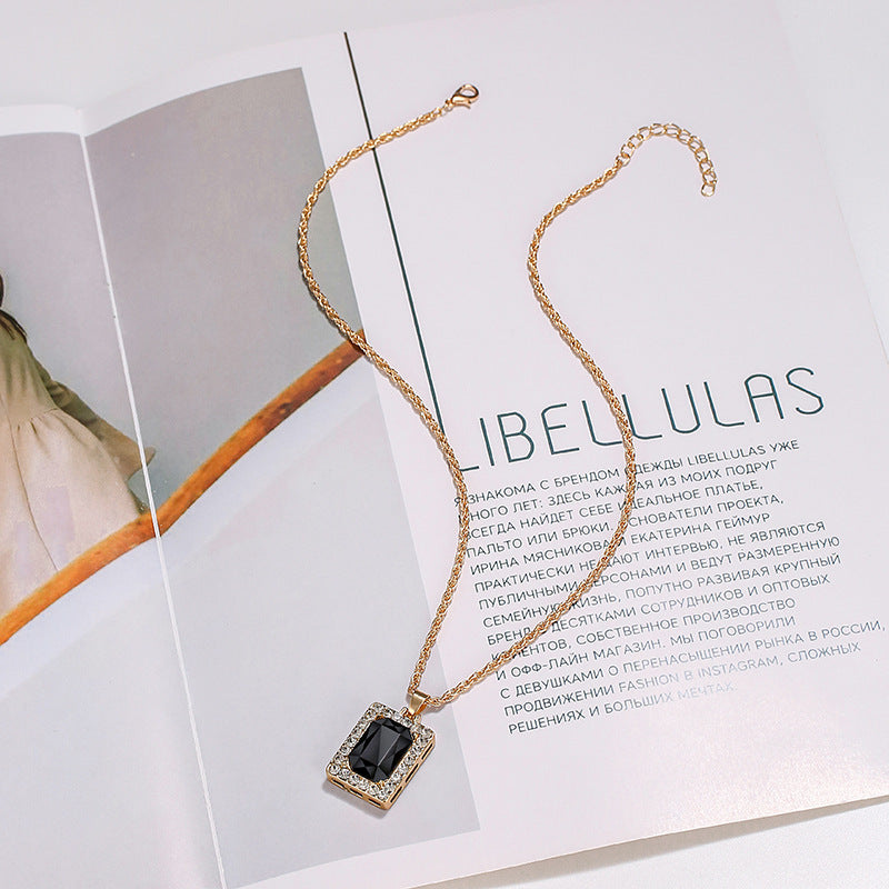 Classic Necklace with Timeless Appeal