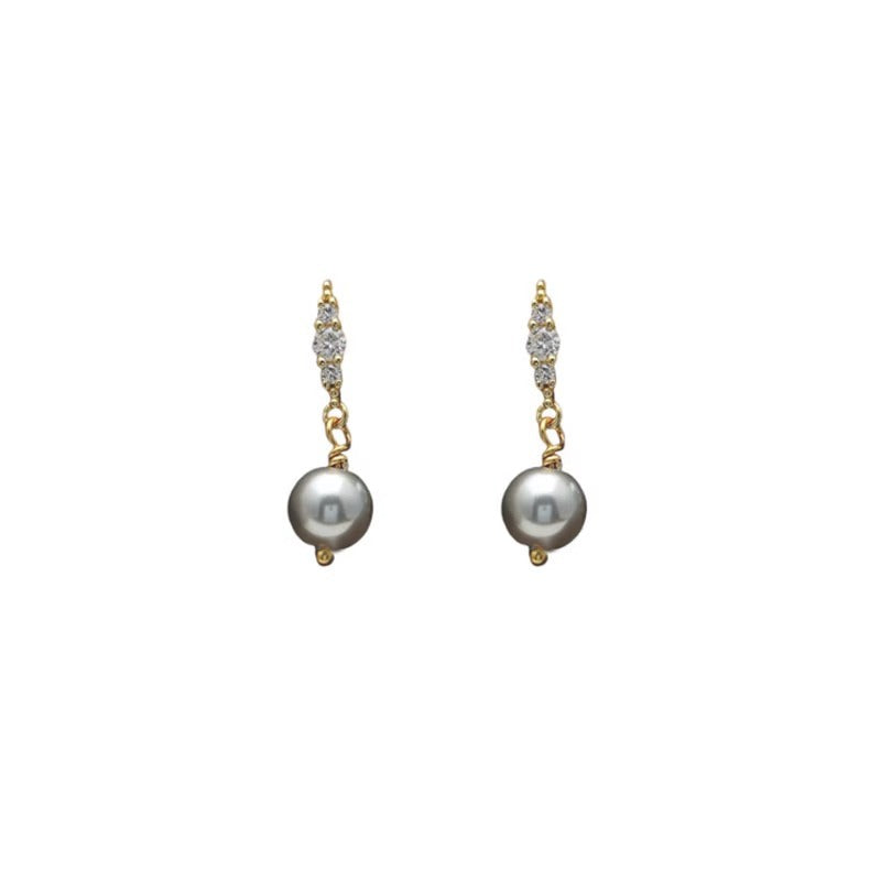 Romantic Pearl Earring for Special Moments