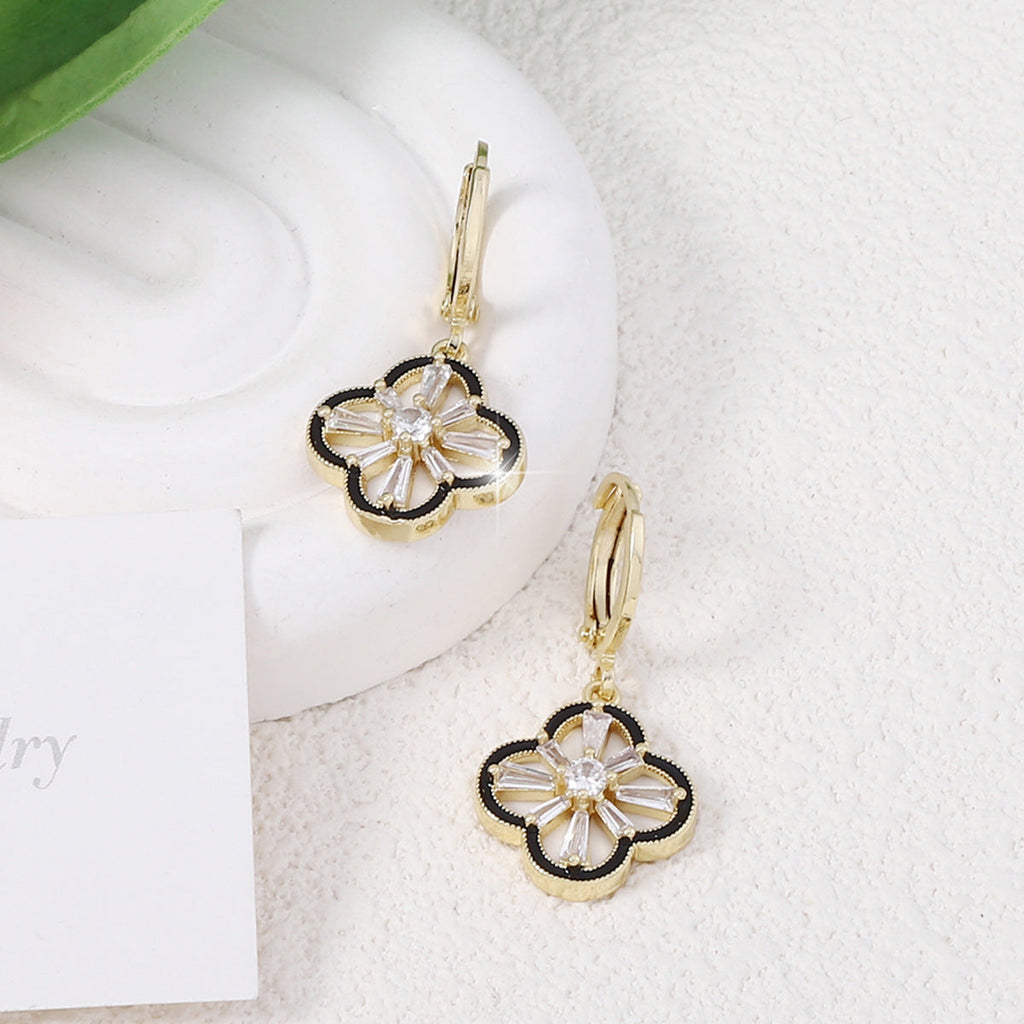 Elegant Earring for Every Occasion