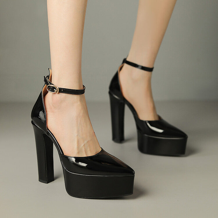 Chic Orthopedic Sandals with Unique Design
