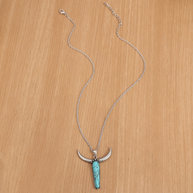 Beautiful Silver Necklace with Unique Style