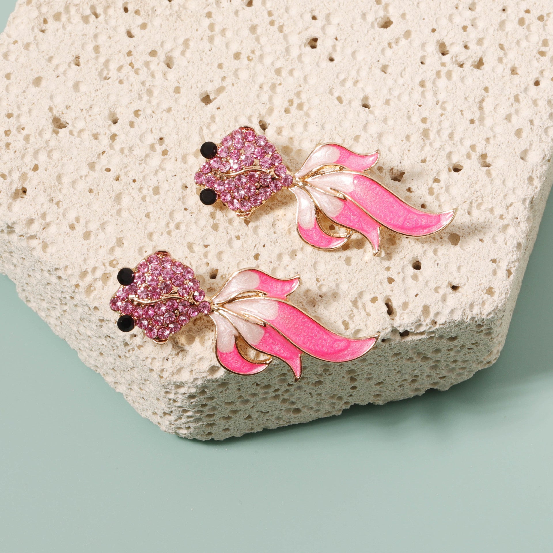 Vintage Handmade Gold Earring